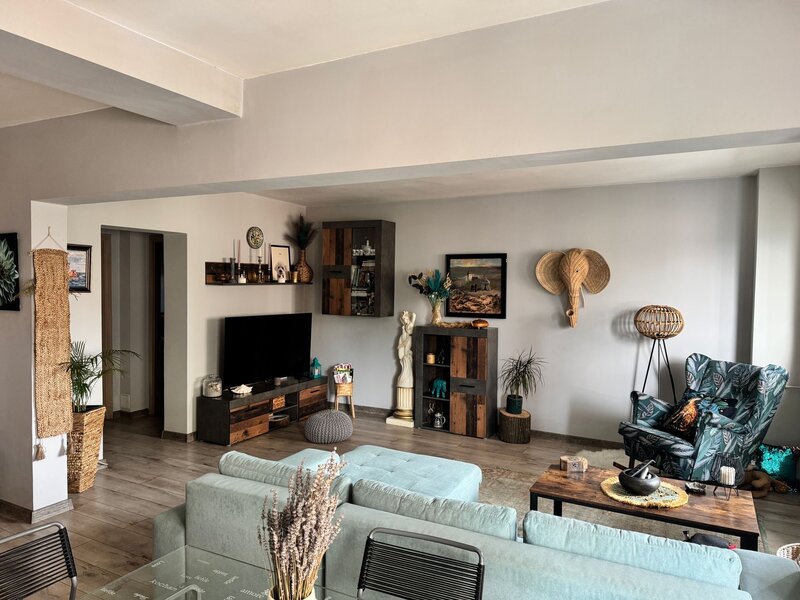 Calea Mosilor, stradal, 2 camere vanzare