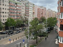 Calea Mosilor, stradal, 2 camere vanzare